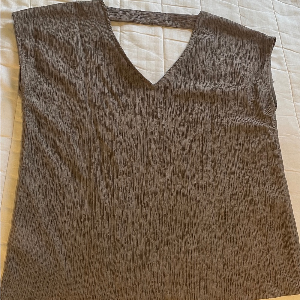 Stella & Dot Silver Sequin Blouse - Picture 3 of 4